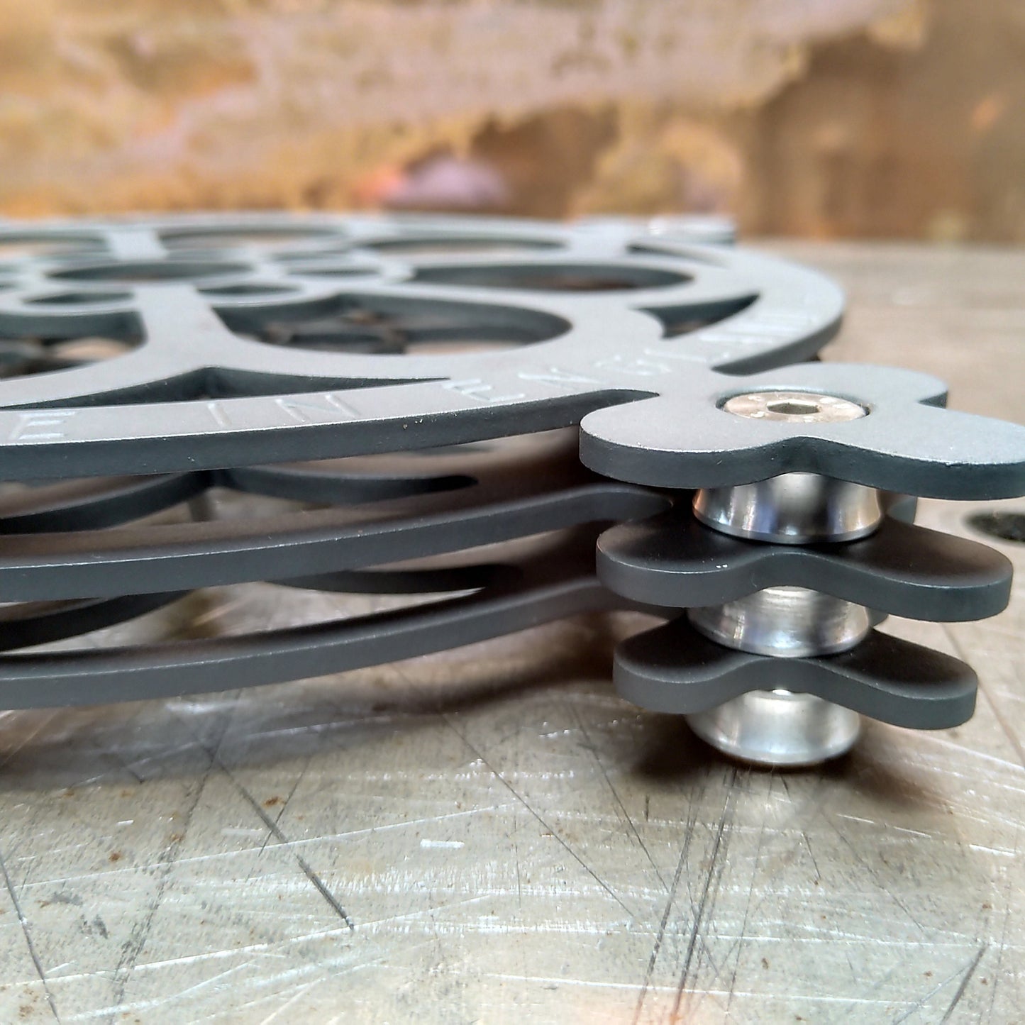 Engineered Trivet Plant Stand Hot Plate